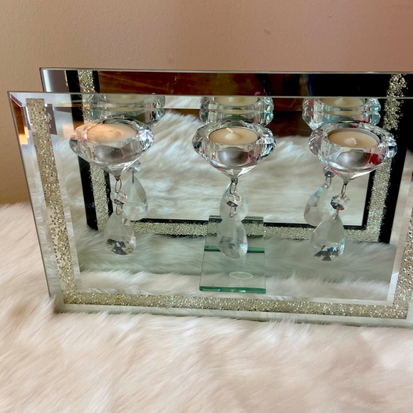 Brand new elegant chandelier style glass candle holder. - Picture 1 of 9